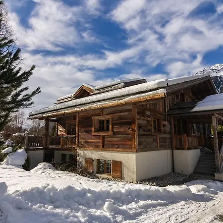 Le Chalet Aux Bois *